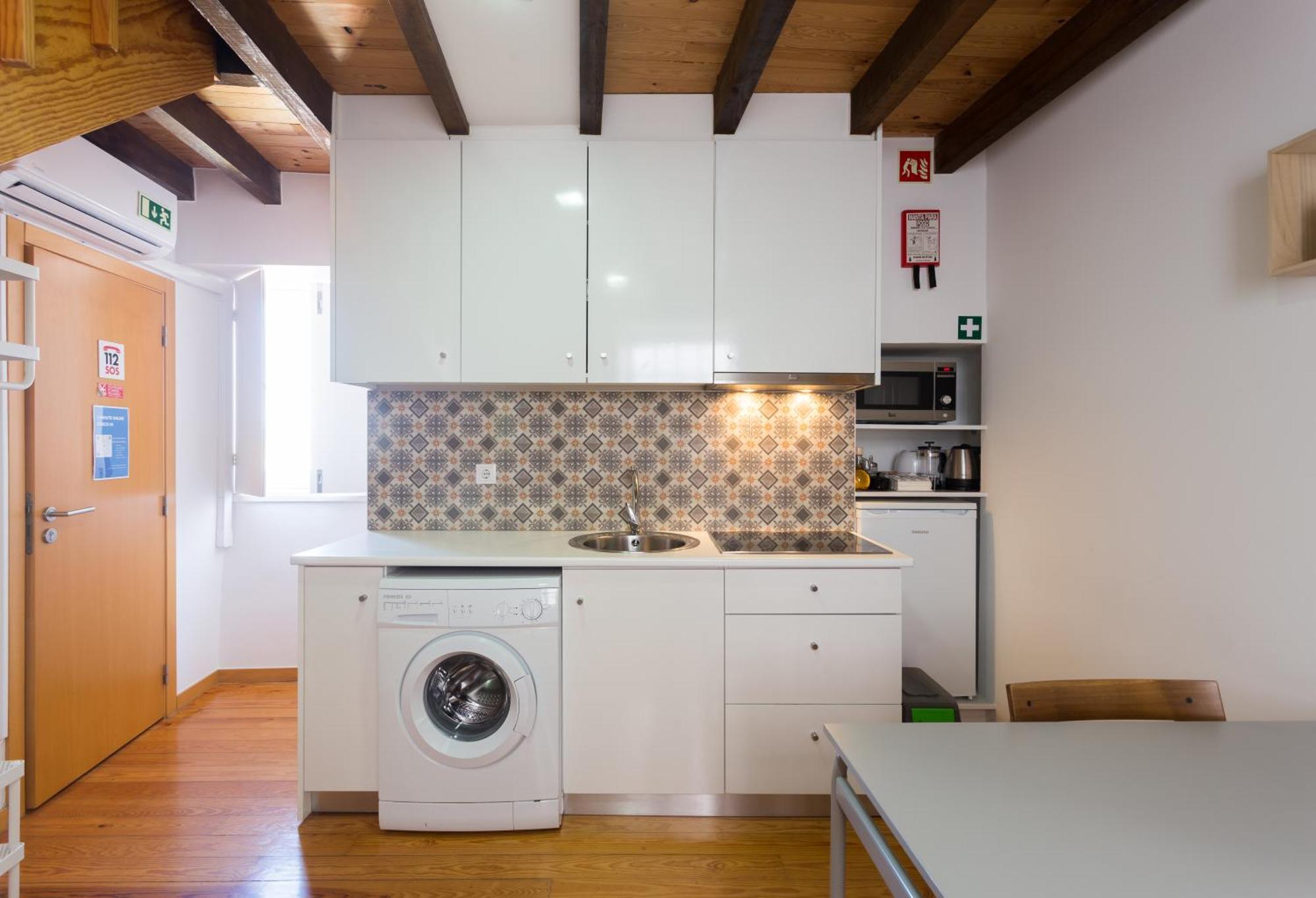 Casas Da Comedia Coimbra Bilik gambar