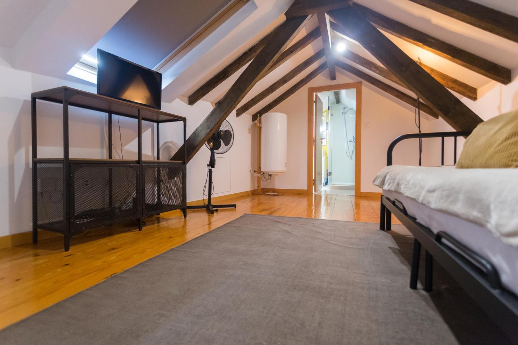 Casas Da Comedia Coimbra Bilik gambar