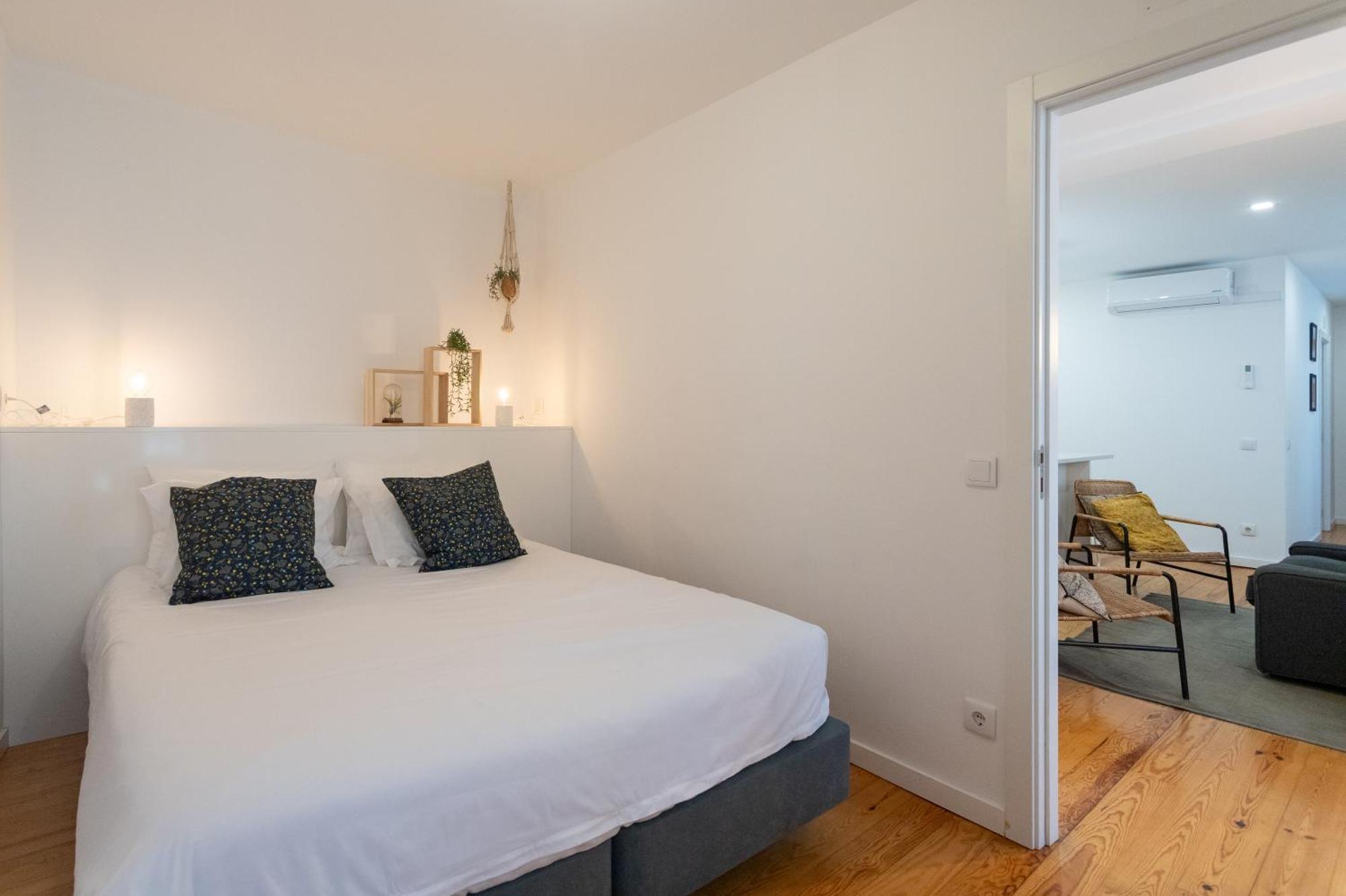 Casas Da Comedia Coimbra Bilik gambar